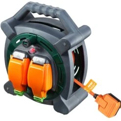 Masterplug 20m Case Reel With 2 Weatherproof Sockets