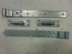 Eliza Tinsley Cranked Hooks & Bands On Plates 24" 2-Pack